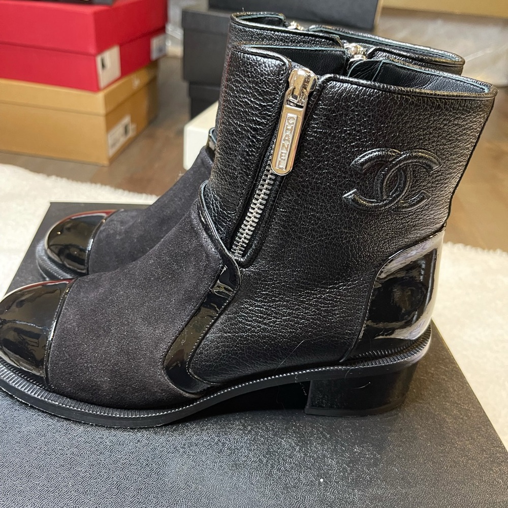 Chanel boots - Picture 5 of 6